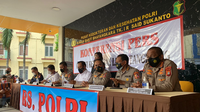 Konferensi pers Ops DVI Kebakaran Lapas Tangerang, di RS. Bhayangkara Tk. I R. Said Sukanto, Kramat Jati, Jakarta, Rabu (8/9). Foto: Nugroho GN/kumparan