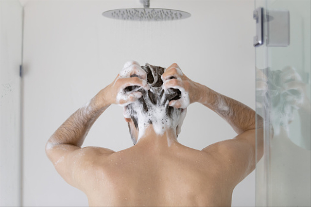 6 Cara Memanjangkan Rambut Pria, Cek di Sini Selengkapnya! (108975)