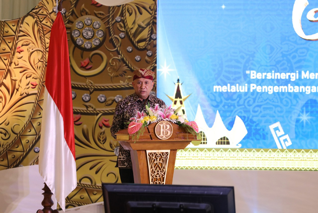 Gubernur Lampung Sampaikan Subsektor Pariwisata Andalan Depan Menpar Menkop UKM (2)