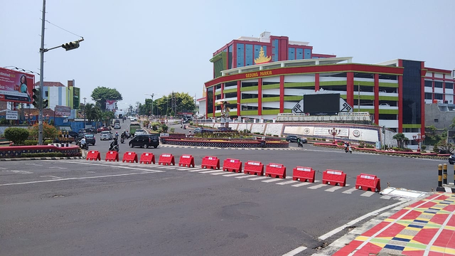 Jalan Protokol Kembali Disekat, Kapolresta Bandar Lampung: Keputusan Forkompinda (1)