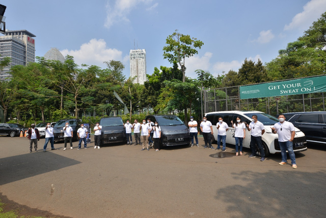 Foto: Perjalanan Jakarta-Bandung dengan Hyundai Staria (743954)