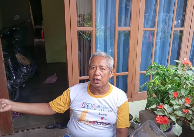 Diduga Korsleting Listrik, Si Jago Merah Lalap Bangunan Lantai 2 di Lampung (2)