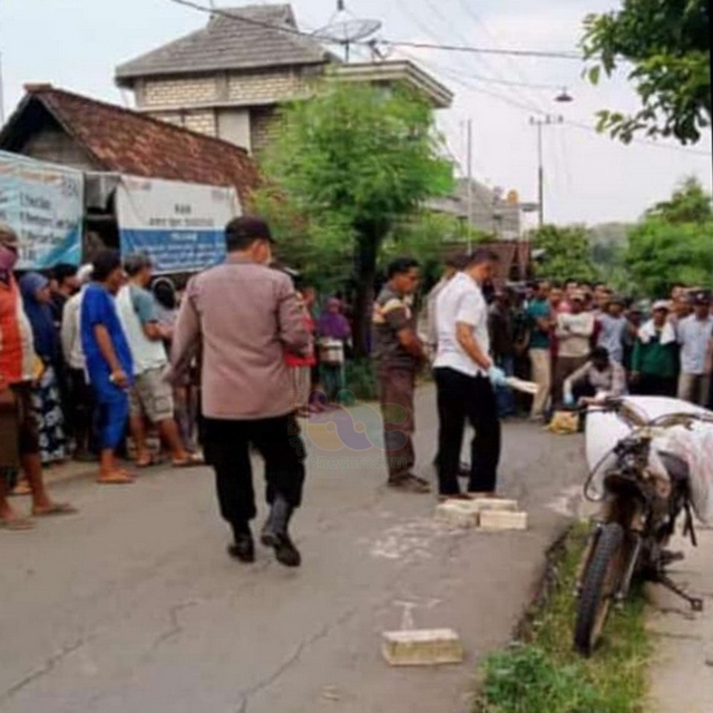 Seorang Pria di Tuban Tewas Dibacok Tetangganya (201445)
