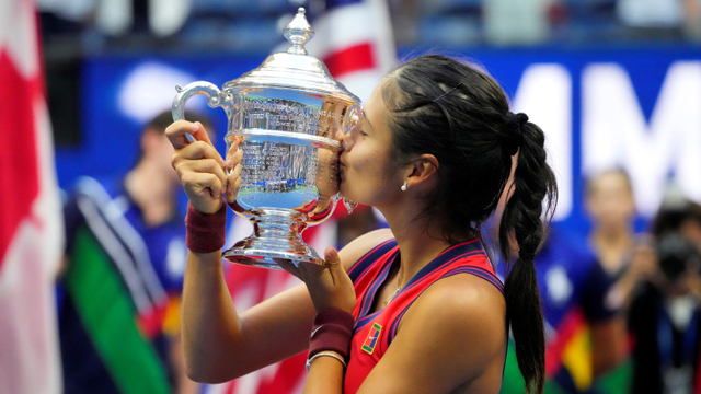 Emma Raducanu menjuarai final US Open usai mengalahkan Leylah Fernandez di USTA Billie Jean King National Tennis Center.  Foto: Robert Deutsch/USA Today/via REUTERS
