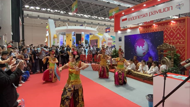 Paviliun bernuansa merah dan putih sebagai bahagian dari China-ASEAN Expo ke-18 di kota Nanning, Provinsi Guangxi diresmikan. Foto: Dok. Istimewa