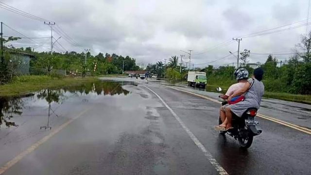 Jalan Trans Kalimantan Kasongan-Kereng Pangi Sudah Bisa Dilalui Usai Banjir (32233)