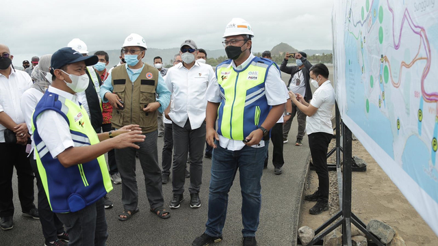 Korsel Bangun Pabrik Baterai Kendaraan Listrik, Bahlil: Pekerja Lokal Diutamakan (148943)