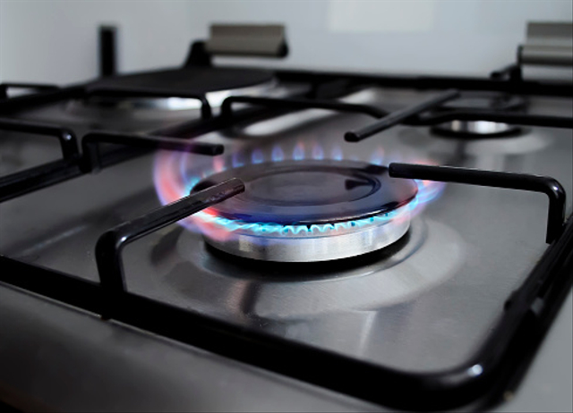 Pengertian dan Contoh Perubahan Energi Kimia menjadi Panas | kumparan.com