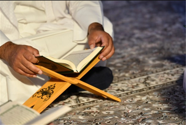 Bacaan dan Arti Surat Yasin Ayat 40 tentang Ketetapan Waktu (142065)