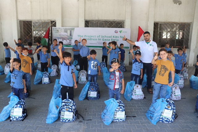 Dompet Dhuafa-YBM BRI Distribusi Ratusan Paket School Kits Bagi Pelajar Di Gaza (15399)