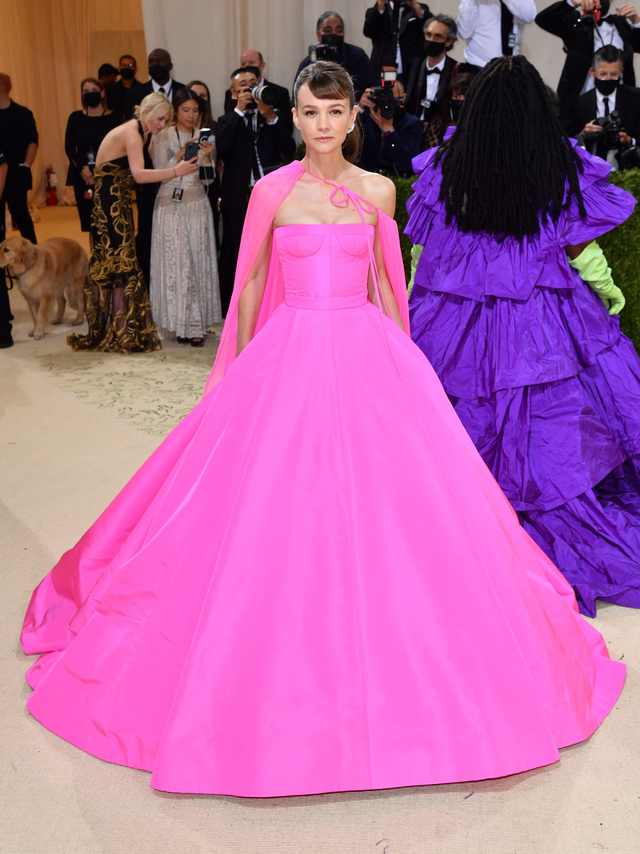 17 Potret Gaun Terbaik Selebriti di Met Gala 2021 (68876)