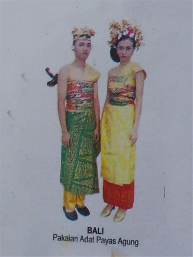 Keunikan Pakaian Adat Bali Berdasarkan Fungsinya (401919)