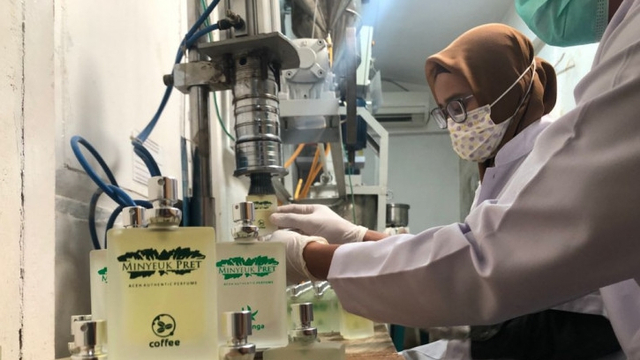 Cerita Pemuda Aceh Usaha Parfum Aroma Kopi hingga Ekspor ke Amerika Serikat (77707)