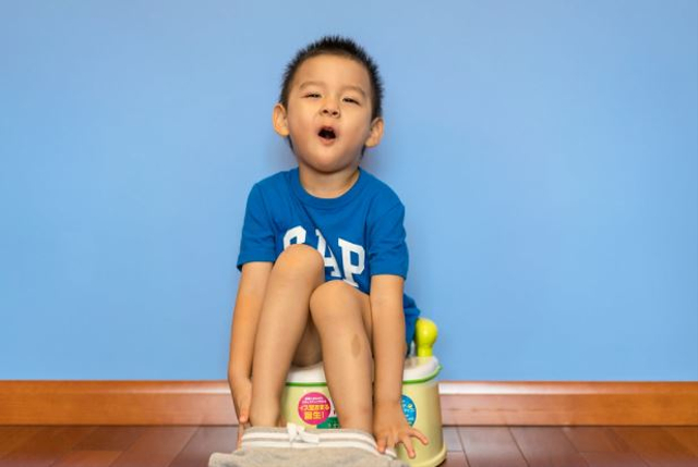 Tips Sukses Toilet Training, Lakukan Beberapa Langkah Ini (846899)