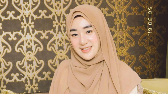Tanggapan Larissa Chou Soal Dikhawatirkan Lepas Hijab Usai Cerai dari Alvin Faiz (77254)