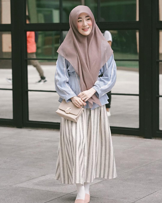 Tanggapan Larissa Chou Soal Dikhawatirkan Lepas Hijab Usai Cerai dari Alvin Faiz (77253)