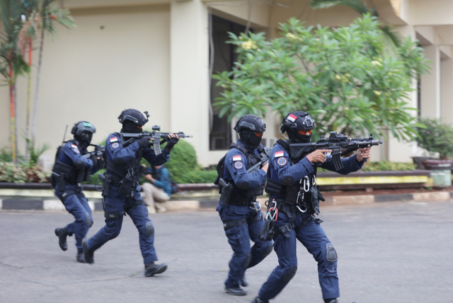 Komplek Kantor Gubernur Lampung Jadi Arena Latihan Denjaka dan Brigif 4 Mar/BS (5)