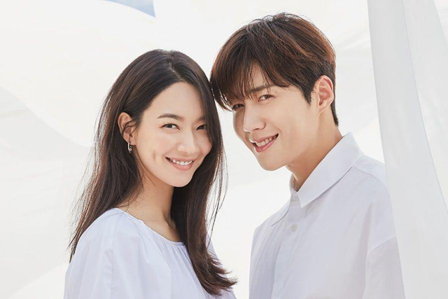 Sinopsis Hometown Cha Cha Cha, Pertemuan 'Dimple Couple' yang Bikin Jatuh Hati (104153)