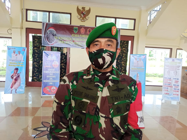 TMMD di Sorong Selatan: TNI Bangun Jalan dan Rumah untuk Warga (20091)