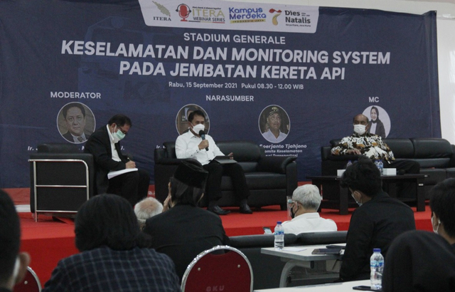 Itera, BPPT, dan KNKT Gelar stadium general membahas keselamatan dan monitoring system pada jembatan kereta api, Rabu (15/9) | Foto : Humas Itera