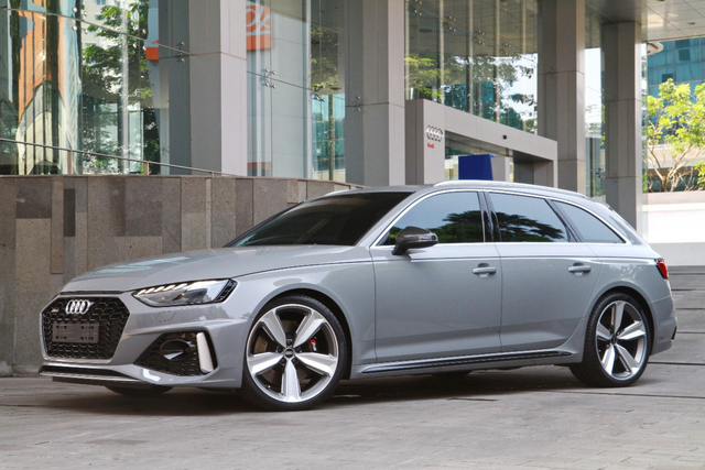 Audi RS4 Avant Terbaru Resmi Meluncur, Station Wagon Bertenaga Buas (284150)