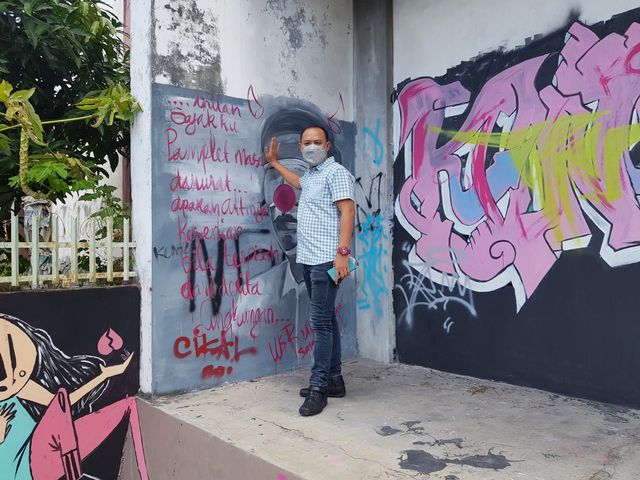 Kasat Pol PP Kota Pangkalpinang, Efran datangi lokasi mural mirip Presiden Jokowi.