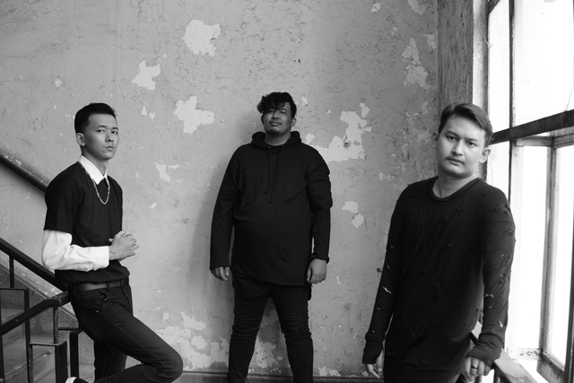 Tak Sekadar Hobi, Musik Ikut Menunjang Karier (2098)
