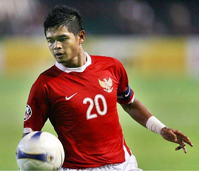 Bambang Pamungkas Sang Legenda Hidup Sepak Bola Indonesia | Kumparan.com