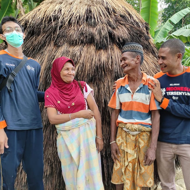 Relawan Indonesia Tersenyum Rumah Sosial Kutub di Kampung Toio, Desa Pisan, Kec. Amanuban Timur, Kab. Timor Tengah Selatan, NTT. Foto: Dok. Rumah Sosial Kutub