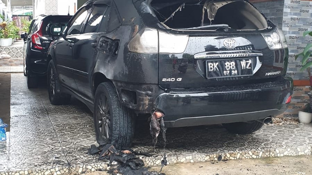 Mobil Ketua Yayasan Advokasi Rakyat Aceh Kota Langsa Dibakar (203884)