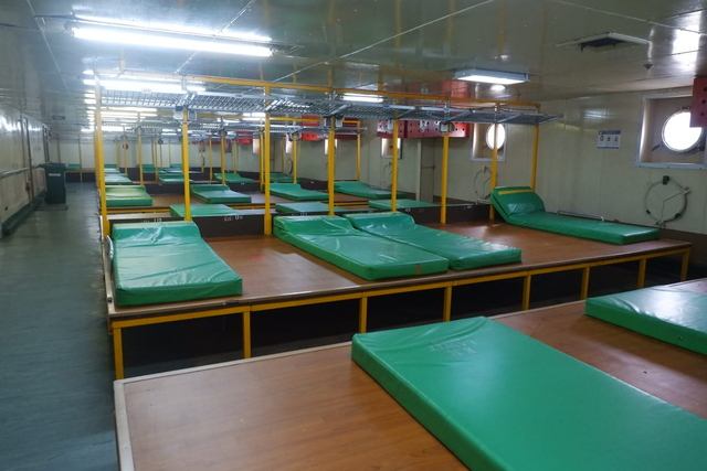 Semua Pasien Telah Selesai Isolasi, KM Lawit Dilakukan Penyemprotan Disinfektan (1)