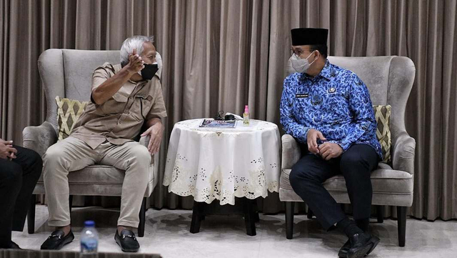 Anies Melayat Ibu Mertua SBY di Rumah Duka (44079)