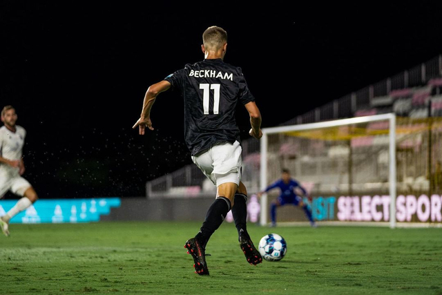 Romeo Beckham lakoni debut saat membela Fort Laderdale. Foto: instagram.com/romeobeckham