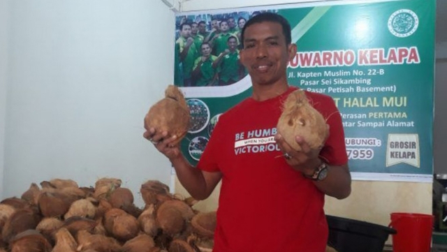 Suwarno, tukang kelapa menjadi Dirut Perumda Pasar. Foto: Diskominfo Kota Medan/HO ANTARA