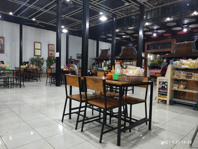 Wisata Kuliner Bakso Titoti (96885)