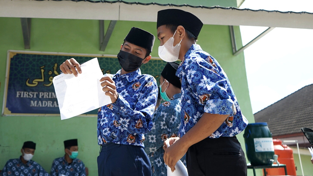 Foto: 500 Santri di Sumsel Jalani Vaksinasi Dosis 1 (100184)