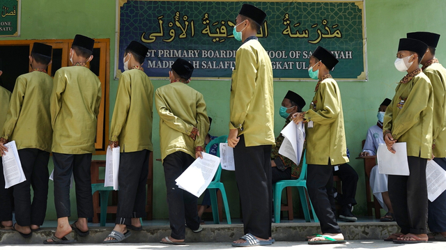 Foto: 500 Santri di Sumsel Jalani Vaksinasi Dosis 1 (100189)