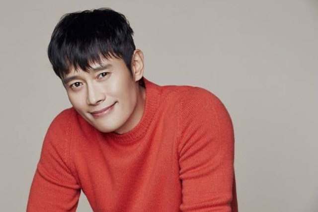 Profil Lee Byung Hun Foto: Soompi