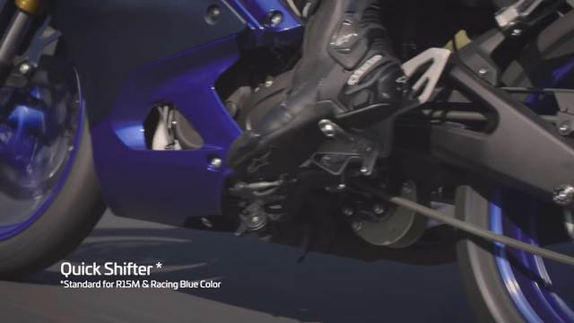 Fitur Quick Shifter yang ada di Yamaha R15 Foto: Yamaha India
