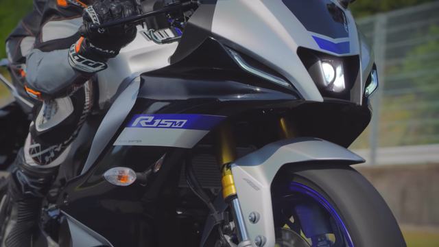 Tampak depan Yamaha R15M Foto: Yamaha India
