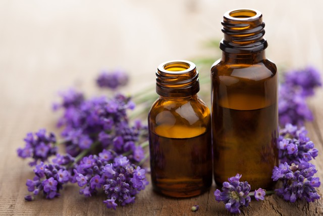 Ilustrasi Essential oil. Foto: Shutter Stock