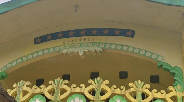 Melihat Lebih Dekat 'Istana' Kerajaan Angling Dharma di Pandeglang (273551)