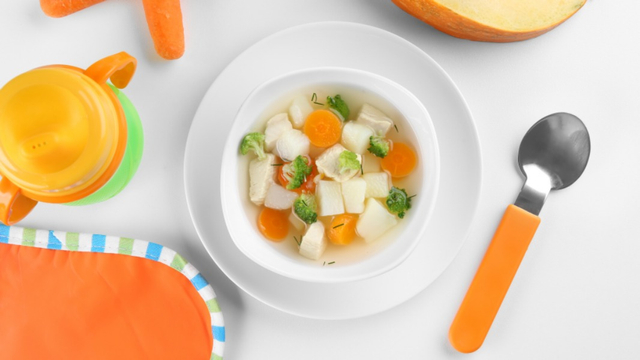 Tanya Jawab dengan Dokter Anak Seputar Sup Untuk Bayi. Foto: Shutterstock