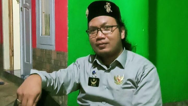 Raja Angling Dharma Ciptakan Lagu untuk Jokowi, Begini Nada dan Liriknya (222545)