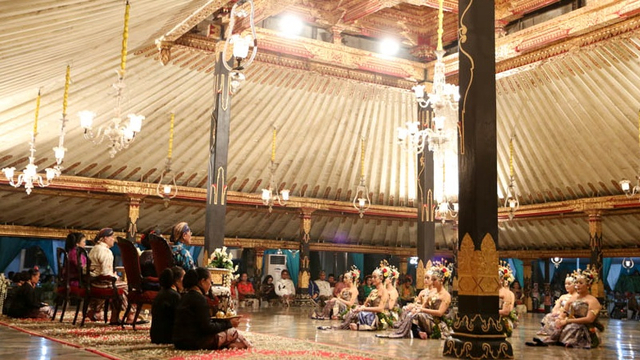 Ketika Utusan VOC Harus Jalan Jongkok di Hadapan Raja Mataram, Jogja (40774)
