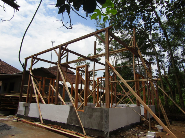 Progres pembangunan Rumah Tinggal Layak Huni dari AMCF (foto: Dok. AMCF)