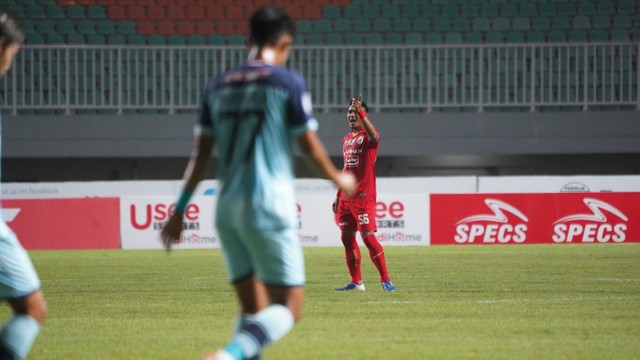 Pertandingan Persija Jakarta vs Persela Lamongan pada pertandingan lanjutan Liga 1 di Stadion Pakansari, Bogor, Jumat (24/9). Foto: Media Persija