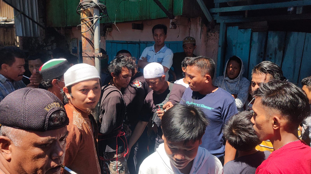Pembakar Mimbar Masjid Raya Makassar Sempat Diikat di Tiang oleh Warga