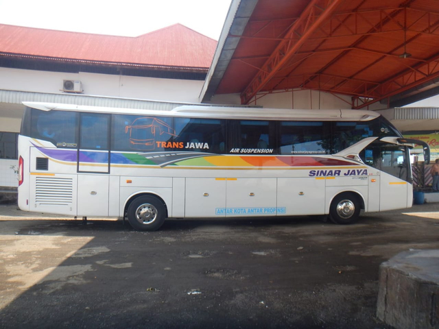 Uji Temperatur Oli Mesin, Bus Hino RN285 Digeber 1.518 Kilometer (254044)