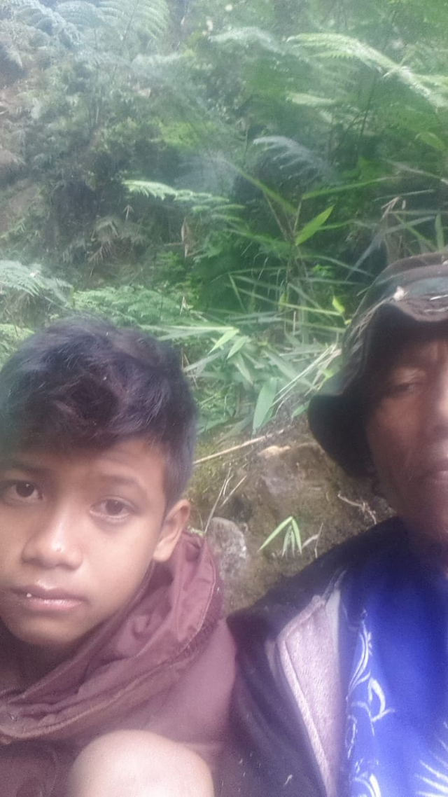 Gibran, remaja 14 tahun (kiri) yang sempat hilang di Gunung Guntur selama 5 hari. Foto: Dok. KumparanNews